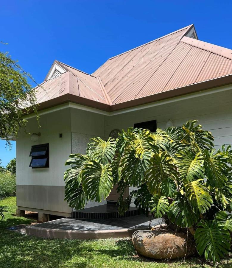 Fare Ape Bungalow F3 Atypical Local Style Faaa Exterior photo