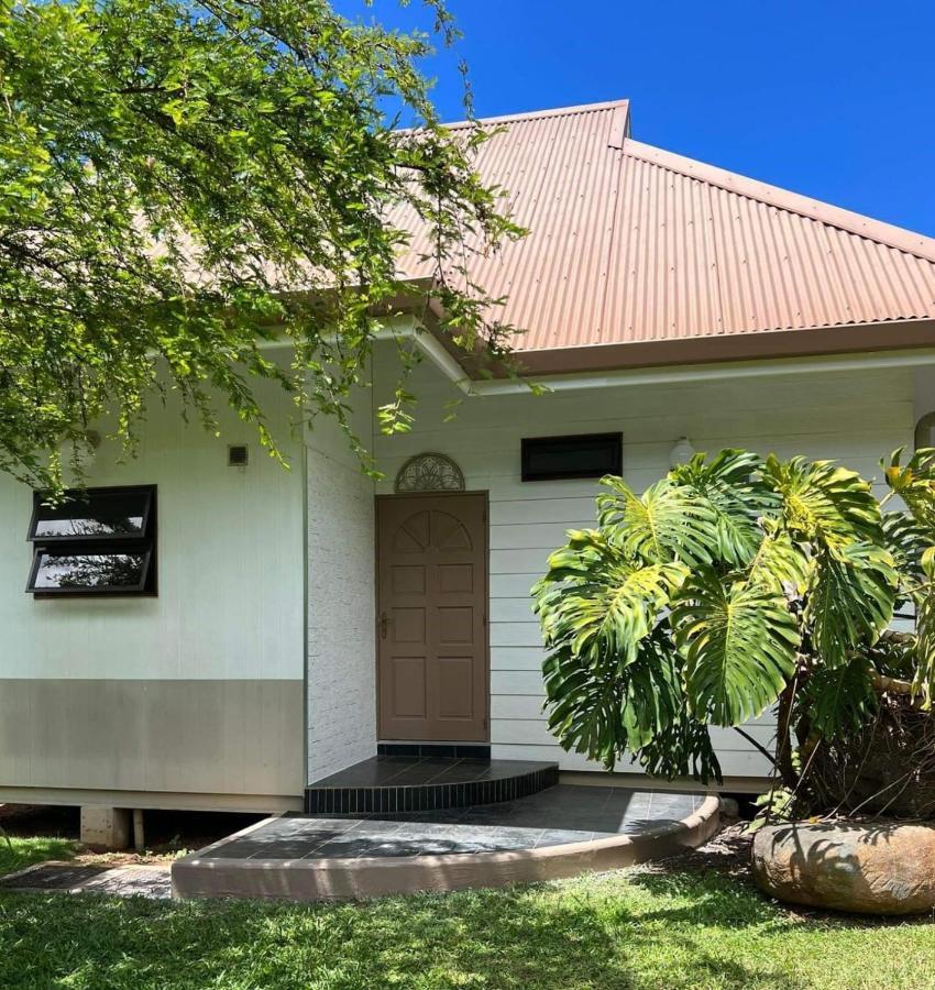 Fare Ape Bungalow F3 Atypical Local Style Faaa Exterior photo